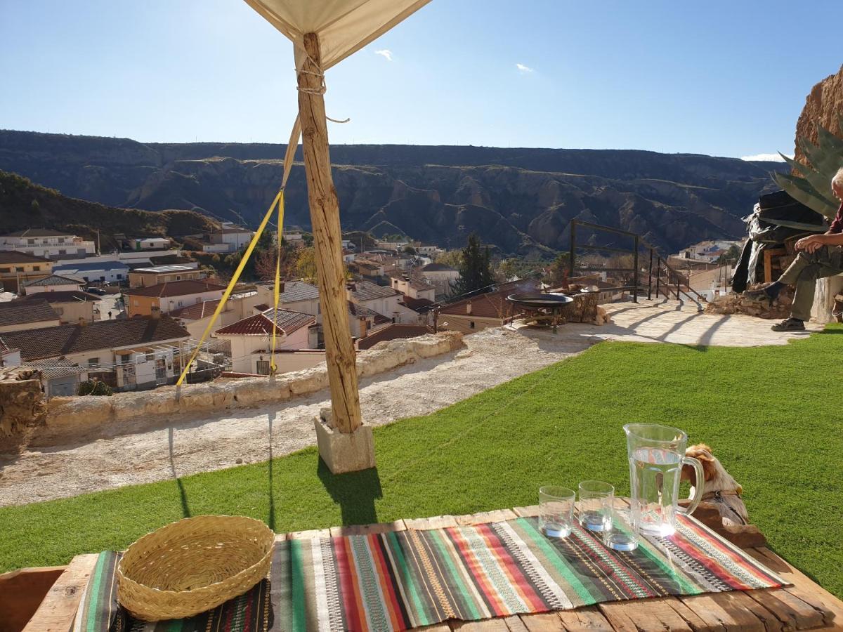 Creatively Designed Cavehouse With Jacuzzi Villa Gorafe Екстериор снимка